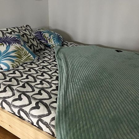 فندق Alzira Bonita Habitacion Verde Con Bano Privado المظهر الخارجي الصورة