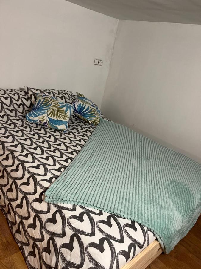 فندق Alzira Bonita Habitacion Verde Con Bano Privado المظهر الخارجي الصورة