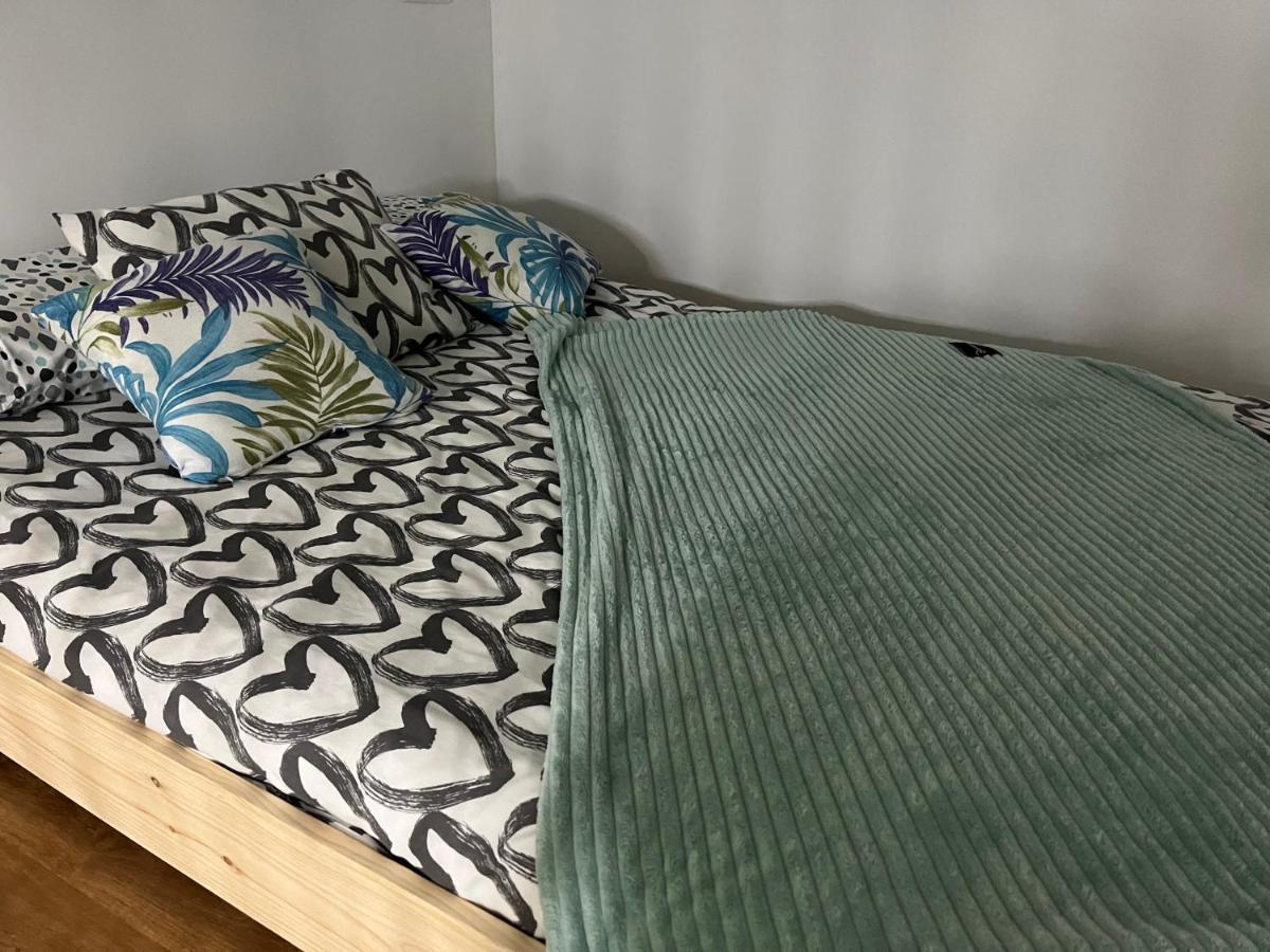 فندق Alzira Bonita Habitacion Verde Con Bano Privado المظهر الخارجي الصورة